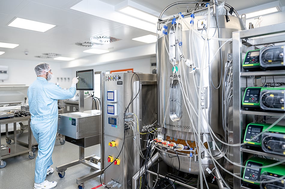 255404_ProBioGen_USP_XDR_1000L_Bioreactor_100px