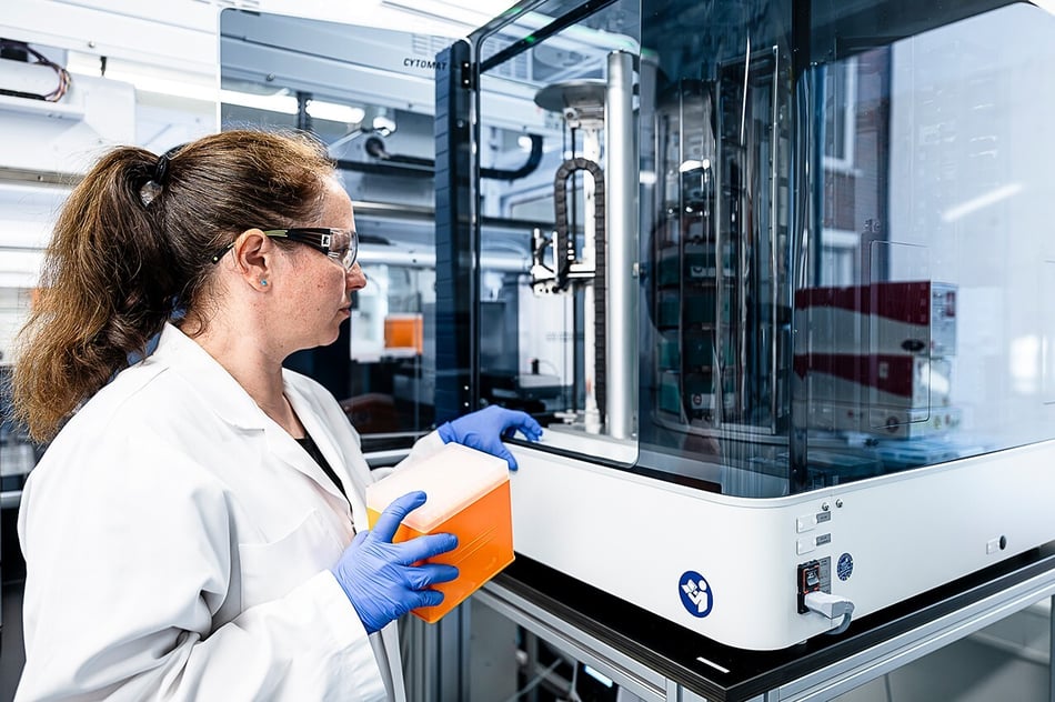 257876_ProBioGen_CLD_Reagent_Plates_Media_Cells_Tip_Boxes_100px__Flipped