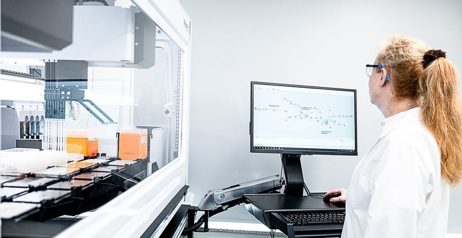 257893_ProBioGen_CLD_Operating_Smart_Automation_System_PsiBot_100px